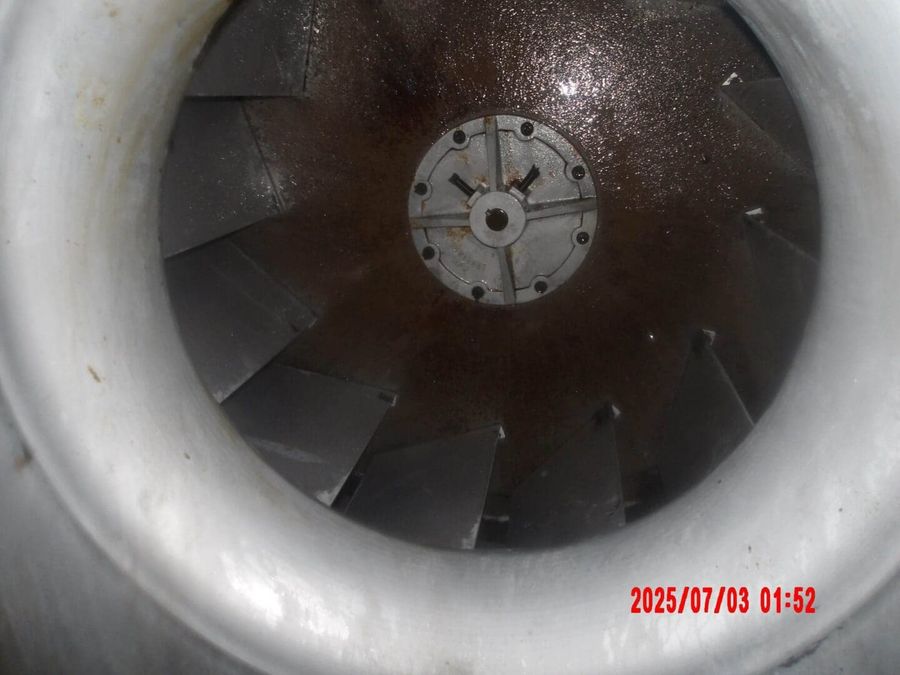 The same fan wheel cleaned to bare metal