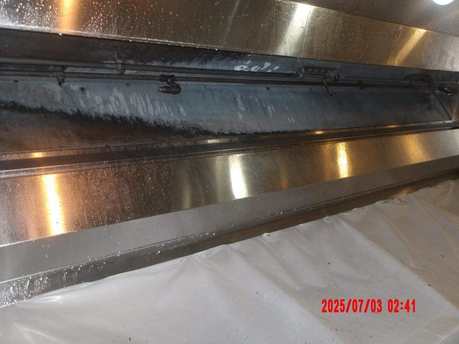 The same inside the hood cleaned to bare metal